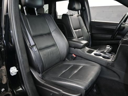 Used 2018 Jeep Grand Cherokee Limited image 45