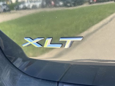 Used 2023 Ford Explorer XLT w/ Equipment Group 202A image 6