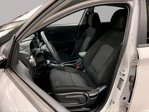 Used 2022 Hyundai Kona SEL AWD/4WD image 8