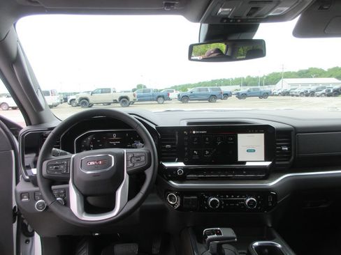 New 2026 GMC Sierra 1500 SLT w/ SLT Convenience Package AWD/4WD image 13