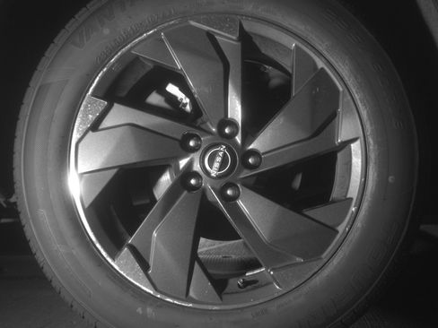 Used 2025 Nissan Rogue SV FWD image 15