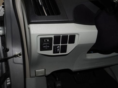 Used 2015 Toyota Prius Two FWD image 19