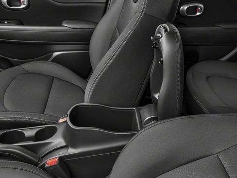 Used 2018 Kia Soul w/ Convenience Package FWD image 18