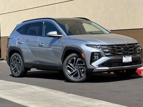 New 2025 Hyundai Tucson Limited image 2