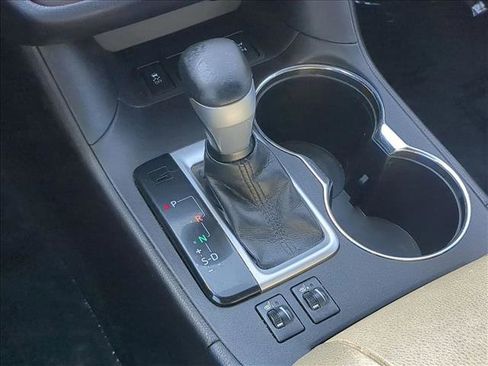 Used 2016 Toyota Highlander XLE image 9