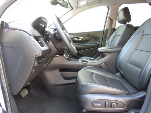 Used 2023 GMC Terrain SLT w/ Tech Package AWD/4WD image 11