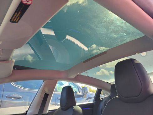 Used 2025 Tesla Model 3 Long Range image 12