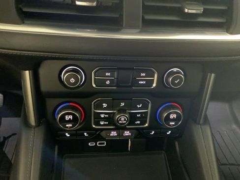 Used 2021 Chevrolet Tahoe LT AWD/4WD image 20