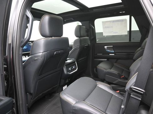 New 2025 Ford Expedition Tremor image 25