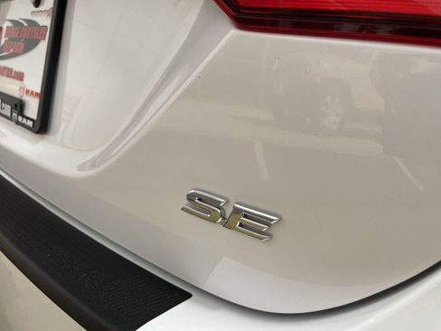 Used 2022 Toyota Camry SE w/ Convenience Package FWD image 28