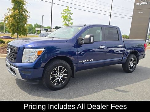 Used 2020 Nissan Titan SV w/ SV Convenience Package AWD/4WD image 7