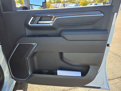 New 2026 Chevrolet Silverado 2500 LT image 6