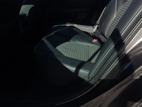 Used 2021 Toyota Camry SE image 25