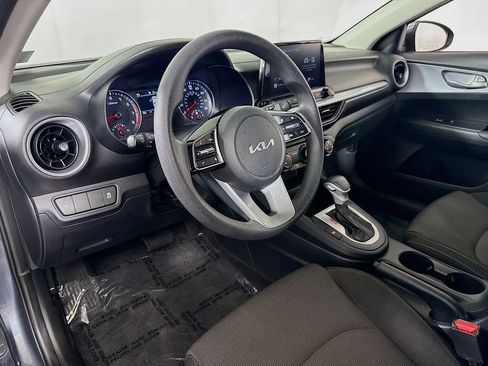 Used 2024 Kia Forte LX FWD image 9