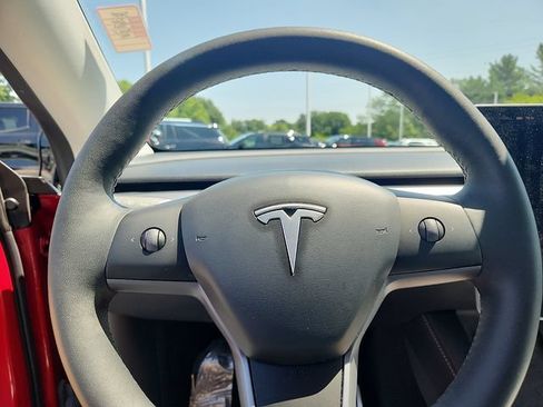 Used 2022 Tesla Model Y Performance AWD/4WD image 19