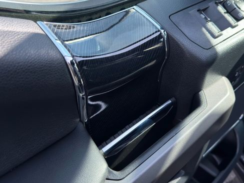 Used 2022 Ford F350 Platinum image 17