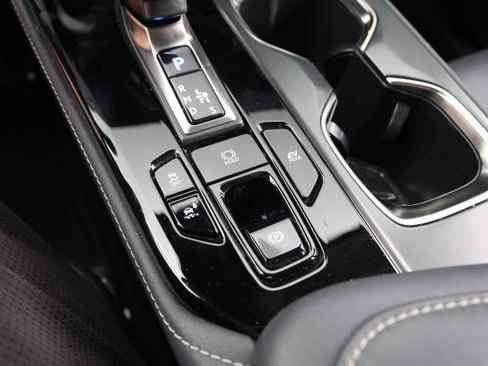 Used 2024 Lexus NX 350h AWD image 31
