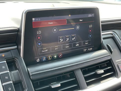 Used 2021 Chevrolet Tahoe LT AWD/4WD image 32