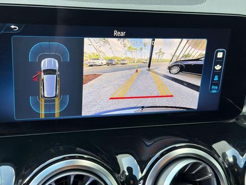 Certified 2024 Mercedes-Benz GLB 250 image 24