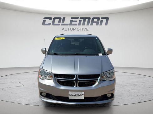 Used 2019 Dodge Grand Caravan SXT FWD image 25