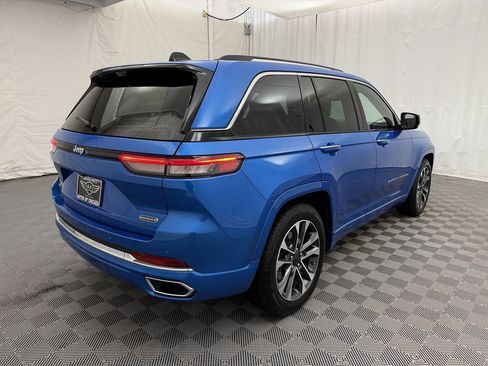Used 2022 Jeep Grand Cherokee Overland w/ Luxury Tech Group IV image 4