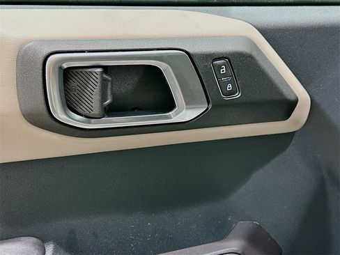 Used 2024 Ford Bronco Wildtrak image 18