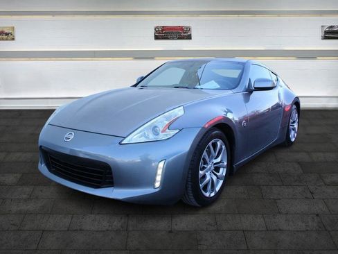 Used 2013 Nissan 370Z Coupe image 3