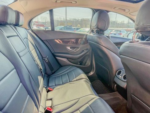 Used 2018 Mercedes-Benz C 300 4MATIC Sedan w/ Premium Package image 14