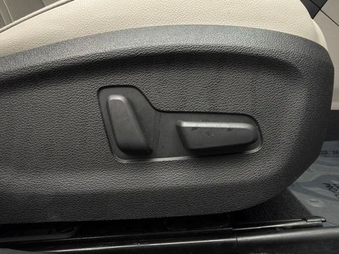 Used 2017 Hyundai Sonata Limited FWD image 17