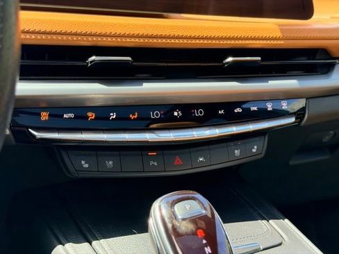 Used 2024 Cadillac XT4 Sport AWD/4WD image 14