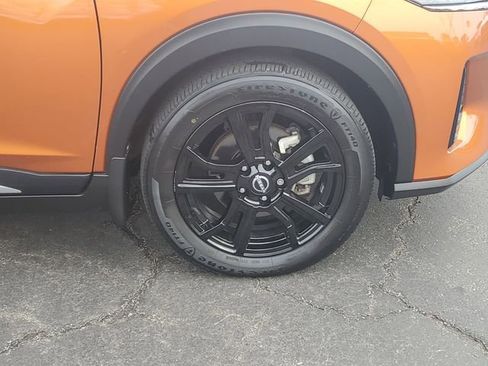 Certified 2024 Nissan Kicks SR w/ SR Premium Package image 9