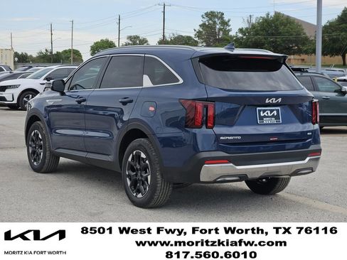 New 2026 Kia Sorento S AWD/4WD image 4