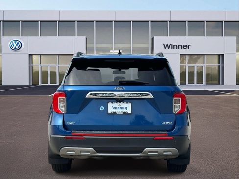 Used 2022 Ford Explorer XLT w/ Equipment Group 202A AWD/4WD image 4