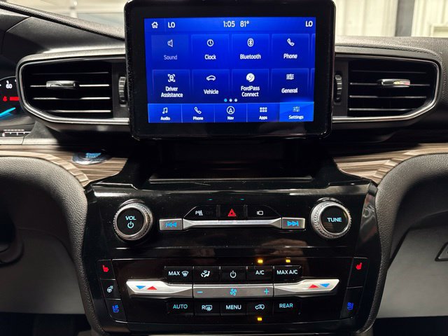 Used 2023 Ford Explorer Limited AWD/4WD image 10