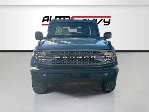 Used 2022 Ford Bronco Black Diamond AWD/4WD image 2