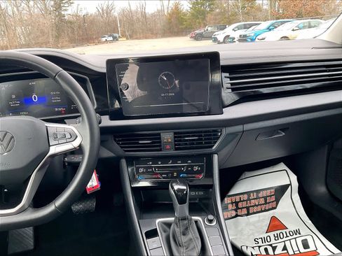 Used 2025 Volkswagen Jetta S image 18