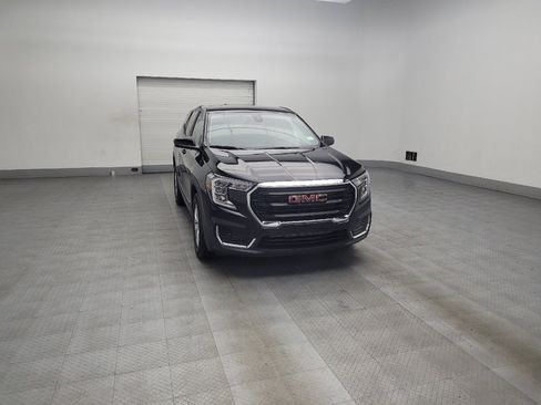 Used 2022 GMC Terrain SLE image 13