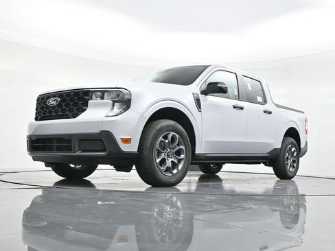 New 2026 Ford Maverick XLT w/ XLT Luxury Package FWD image 38