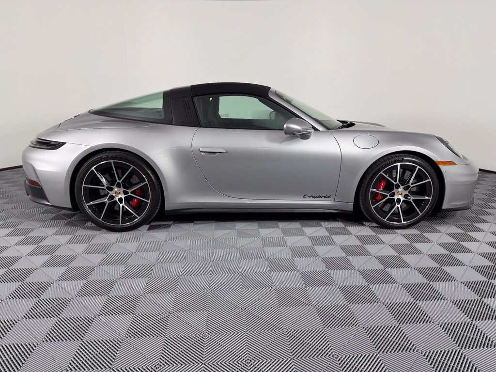 Certified 2026 Porsche 911 Targa 4 GTS AWD/4WD image 12