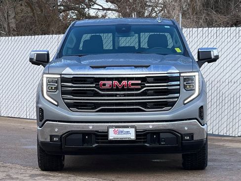 New 2026 GMC Sierra 1500 SLT image 6