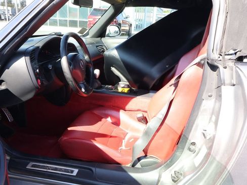 Used 2000 Honda S2000 image 13