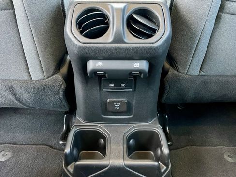 Used 2024 Jeep Wrangler Sahara image 25