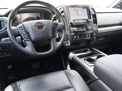 Used 2024 Nissan Titan PRO-4X w/ Pro-4x Convenience Package AWD/4WD image 5