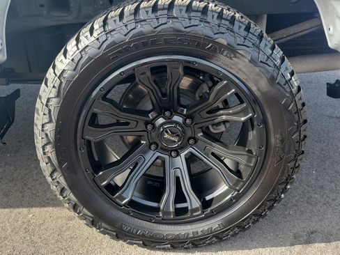 Used 2019 Chevrolet Silverado 1500 Custom Trail Boss w/ Custom Convenience Package AWD/4WD image 12