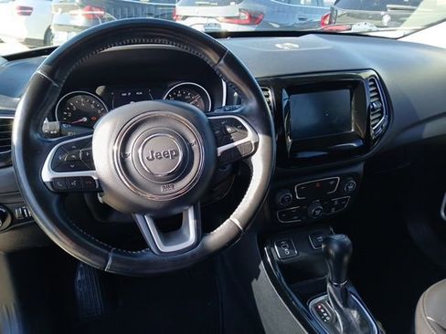 Used 2020 Jeep Compass Latitude image 21