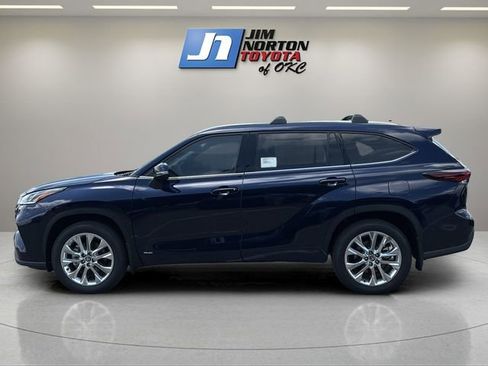 New 2026 Toyota Highlander Limited AWD/4WD image 8