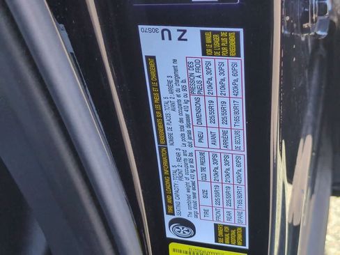 Used 2024 Toyota Crown AWD/4WD image 34