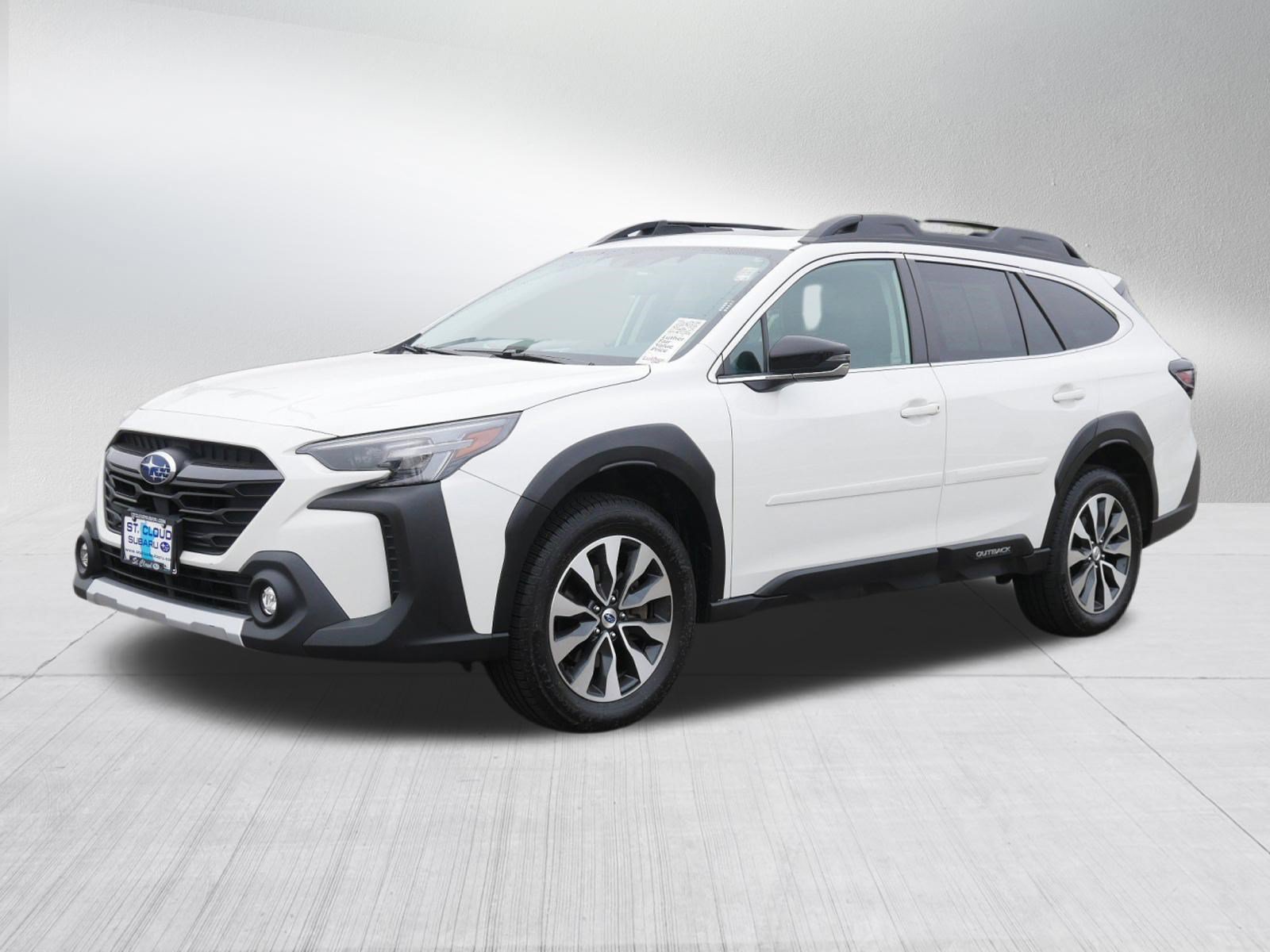 Used 2024 Subaru Outback Limited AWD/4WD image 3