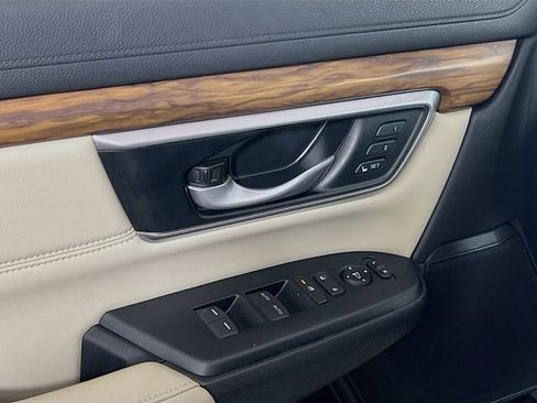 Used 2022 Honda CR-V EX-L image 16