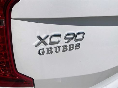 Used 2024 Volvo XC90 B5 Plus AWD/4WD image 46